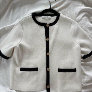 Abercrombie & Fitch short sleeve sweater